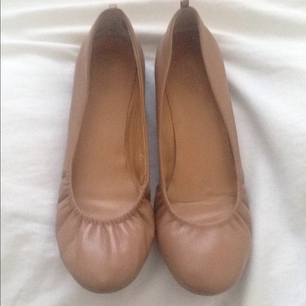 Nine West Carmen Flats Tan 10